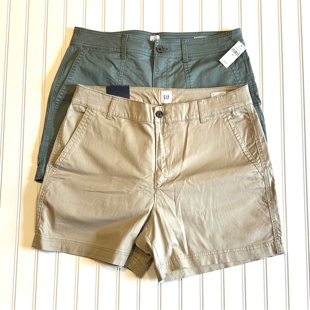GAP Girlfriend Shorts Dark Sage and Khaki Shorts Duo Size 14 Women’s